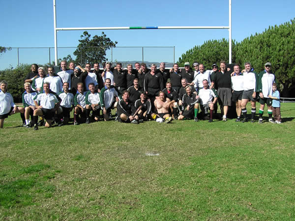 Fossils and SMOG sides together after the match